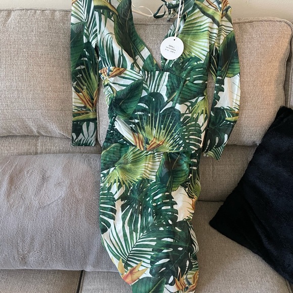 Tropical dress - Picture 3 of 5